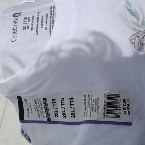 Modelo Black Hoodie with Lion Logo&Crew Neck t shirt - Picture 5 of 7